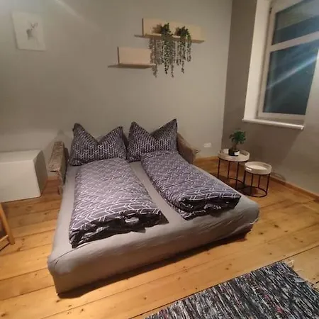 Tiroler Mit Bergblick 因斯布鲁克