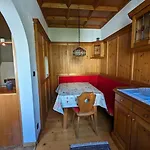 Tiroler Mit Bergblick Appartement